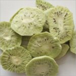 Customers needing a suitable drying method to produce high-quality crispy dried kiwi should consider freeze-drying to achieve crispness, color retention, and shape preservation.